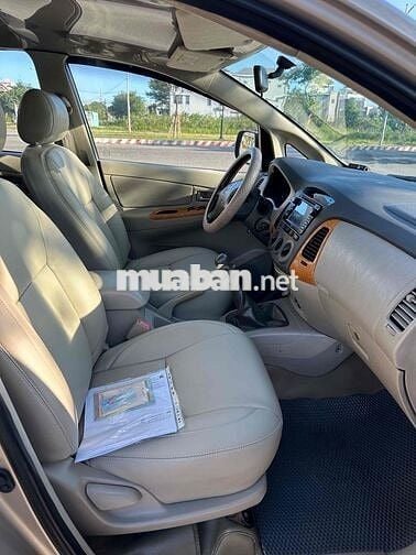 Toyota Innova 2011 GSR - 190000 km