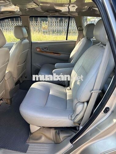Toyota Innova 2011 GSR - 190000 km