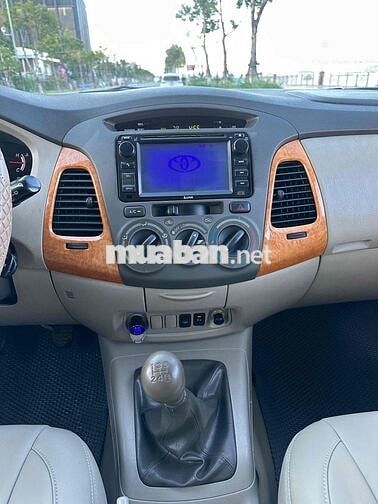 Toyota Innova 2011 GSR - 190000 km