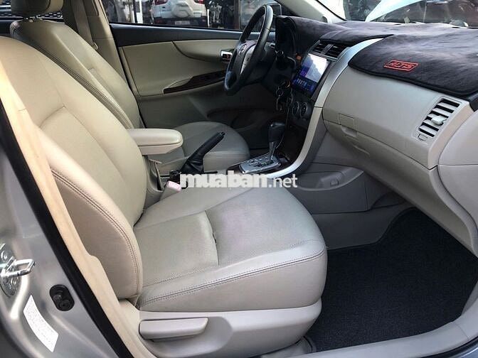 Toyota Corolla Altis 2014 1.8G AT - 120000 km