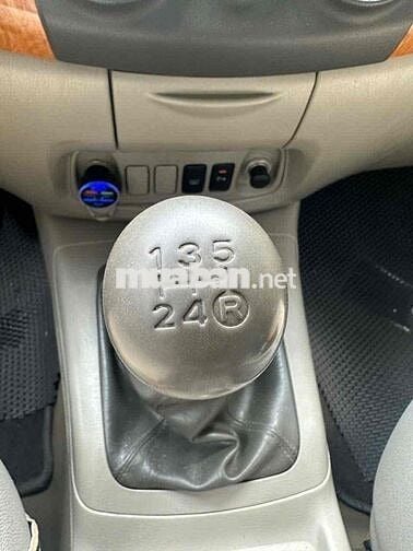 Toyota Innova 2011 GSR - 190000 km