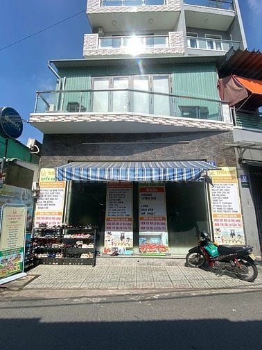 Vị trí cực hiếm ngay chợ ngay trường học Đoàn Thị Điểm 6x12m 3 lầu. 