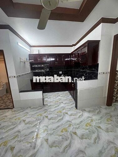 Cho thuê nhà nguyên căn mới đẹp đường XVNT Quận BT