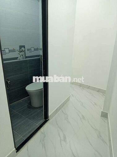 Bán nhà Quận 6 Hậu Giang ngay Chợ Bình Tây 33m2 3PN