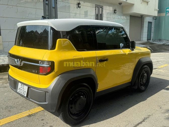 Vinfast VF3 2024 Vàng Pin Thuê lên cam lùi xe đẹp như mới 