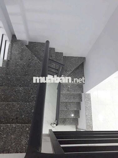 Nhà bán 3m × 14m làu 2p ngủ 2wc