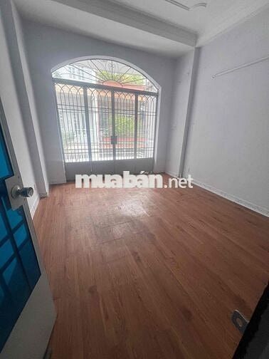 CHO THUÊ NHÀ HXT 4.2X14M 1 TRỆT 2 LẦU 3PN 2WC 1 PHÒNG THỜ 12TR