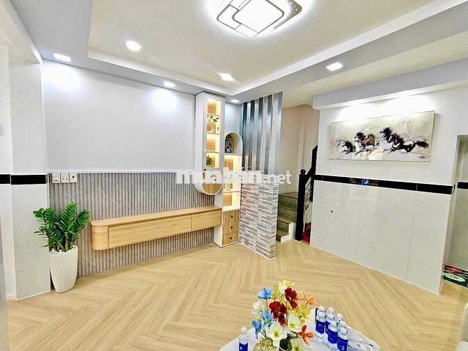 BÁN NHÀ HXH-2tầng,2pn-DTSD:70m2-Đ.NGUYỄN DU-P.7-GÒ VẤP. GIÁ : 3.99 TỶ