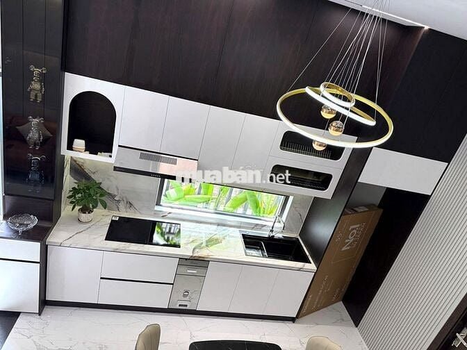 Bán nhà 3 tầng full nội thất, 2 mặt kiệt Nguyễn Văn Linh – TP Đà Nẵng