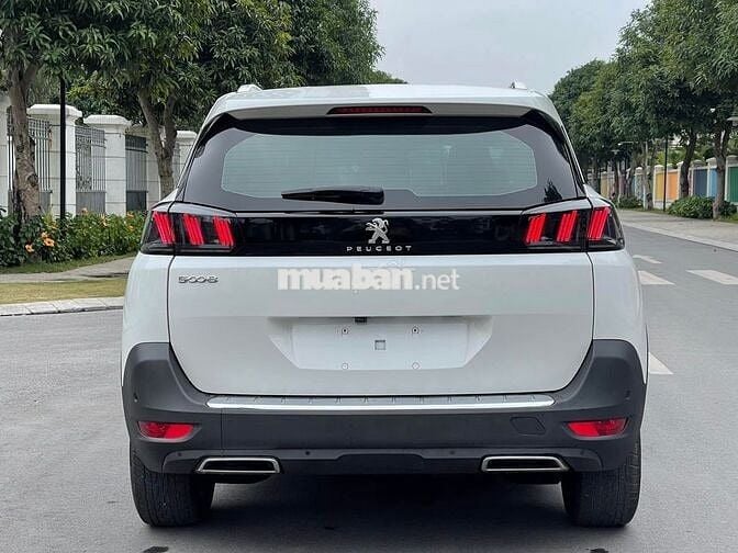 Peugeot 5008 2022 AL 1.6 AT - 30,000 km siêu đẹp.