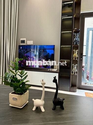 Bán nhà 3 tầng full nội thất, 2 mặt kiệt Nguyễn Văn Linh – TP Đà Nẵng