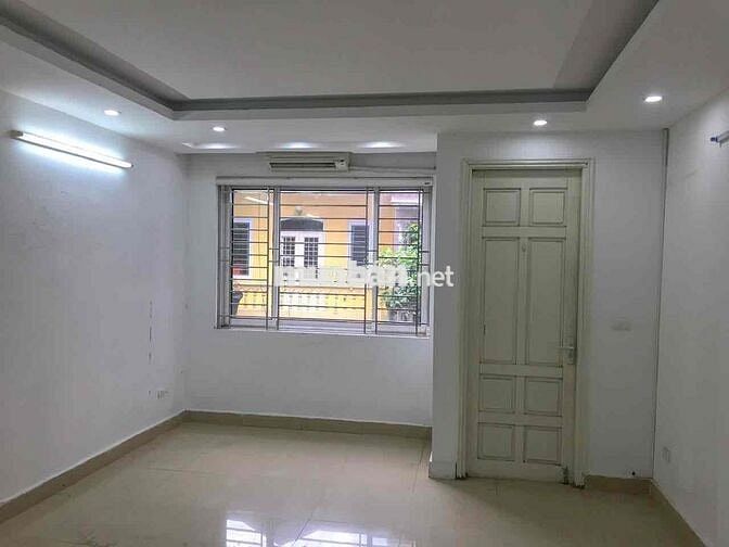 Nhà  ngõ 155 phố Nguyễn Khang, Diện tích 75m2 x 6 tầng, 29 tr/tháng