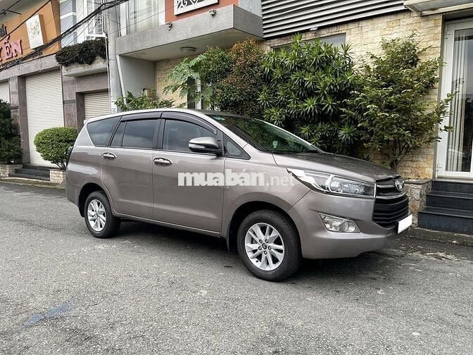 Toyota Innova 2018 2.0E - 120,000 km tuyệt đẹp.