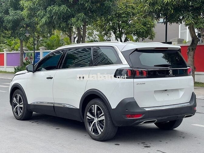 Peugeot 5008 2022 AL 1.6 AT - 30,000 km siêu đẹp.