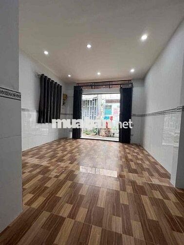 Nhà lầu mới 2 phòng gần Vincom Hùng Vương