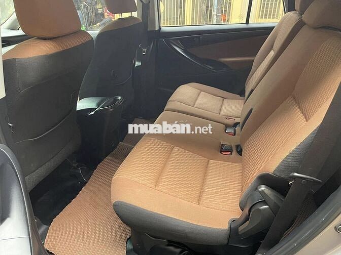 Toyota Innova 2018 2.0E - 120,000 km tuyệt đẹp.