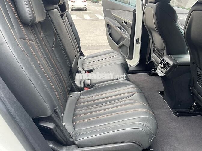 Peugeot 5008 2022 AL 1.6 AT - 30,000 km siêu đẹp.