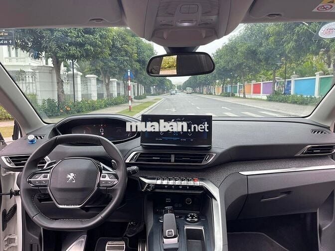 Peugeot 5008 2022 AL 1.6 AT - 30,000 km siêu đẹp.