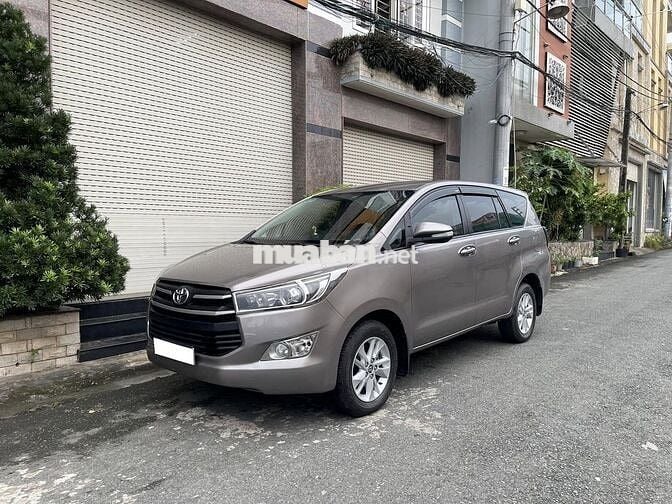 Toyota Innova 2018 2.0E - 120,000 km tuyệt đẹp.