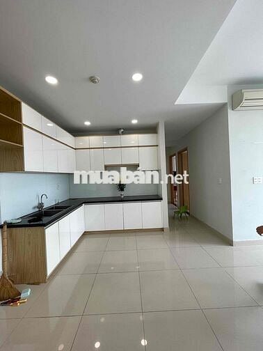 BÁN CĂN HỘ 2PN2WC -71m2 Ở Cao Thắng Q10( Phường Hoà Hưng)  chỉ 3.3tỷ