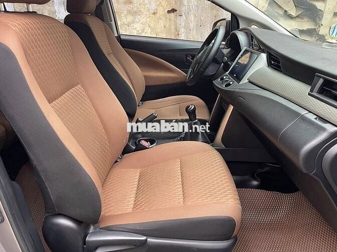 Toyota Innova 2018 2.0E - 120,000 km tuyệt đẹp.