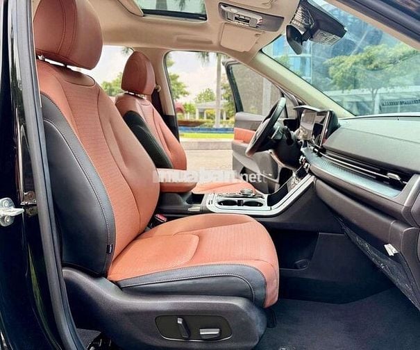 KIA CARNIVAL 2.2D signature 7S - 15000 km