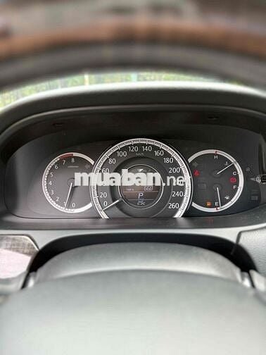 Honda Accord 2015 2.4 AT