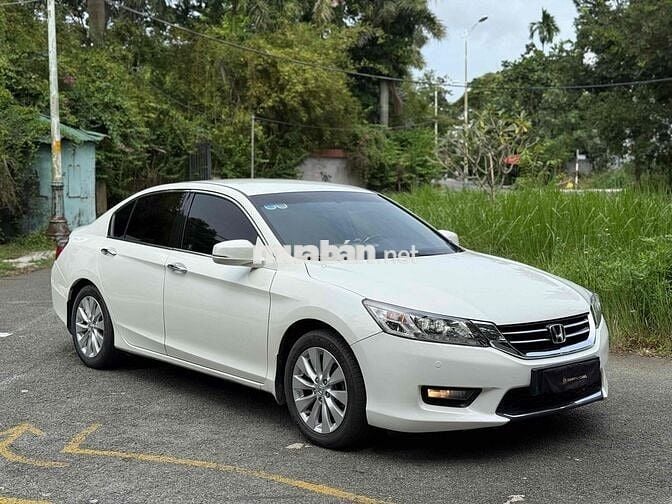 Honda Accord 2015 2.4 AT