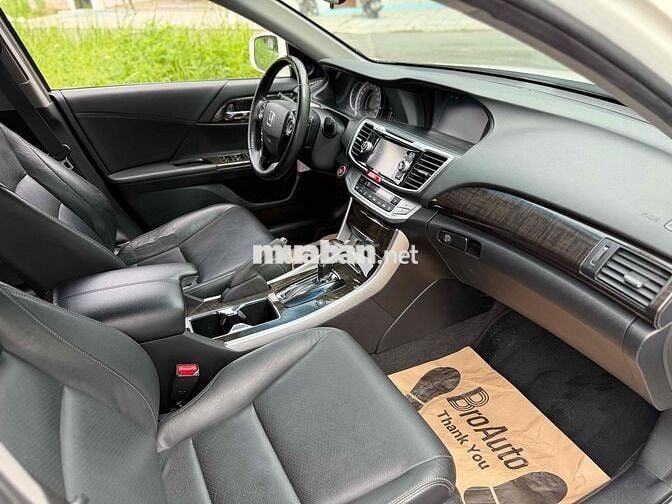 Honda Accord 2015 2.4 AT
