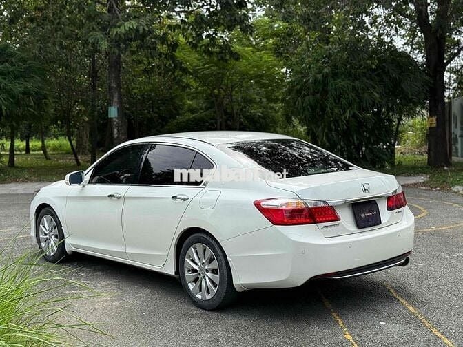 Honda Accord 2015 2.4 AT