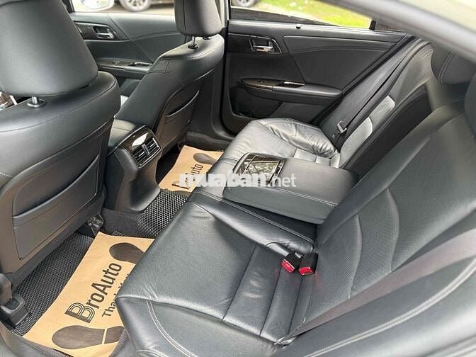 Honda Accord 2015 2.4 AT