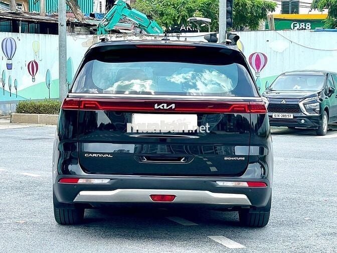 Kia Carnival 2024 Signature 2.2D - 15,000 km.