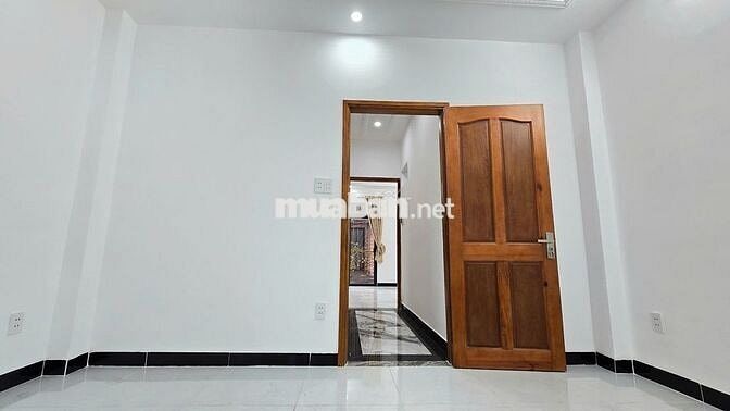 Bán Nhà Đường Tỉnh Lộ 10, Hẻm Ô Tô, Vừa ở Vừa KD, 52m2, 5 Tầng, 5 PN