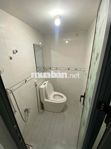 DUPLEX GÁC CAO - MÁY LẠNH - CỬA SỔ TRỜI NGAY TẠI ĐH VĂN LAMG CS2