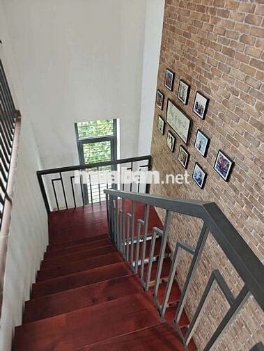 Cho thuê biệt thự sân vườn 500m2 An Thạnh có nội thất