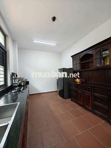 Cho thuê biệt thự sân vườn 500m2 An Thạnh có nội thất