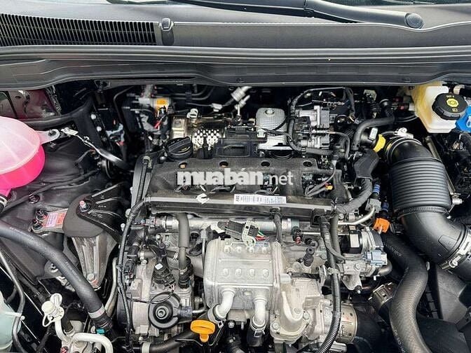 KIA CARNIVAL 2.2D signature 7S - 15000 km