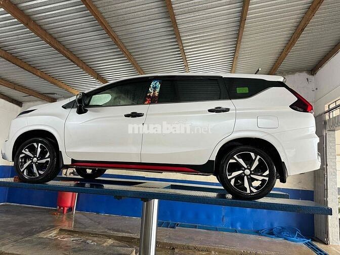 Mitsubishi Xpander 2022 AT Premium - 42000 km
