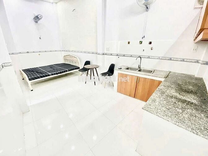 Căn Hộ Sinh Viên - NVS riêng đủ tiện nghi - Giáp Q5 Q1