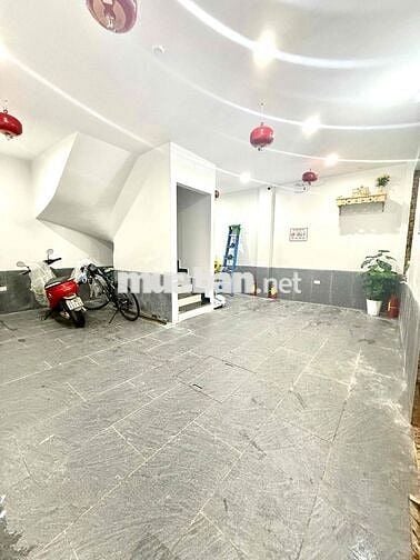 Dòng tiền 400tr/1năm, gia đình cần bán gấp