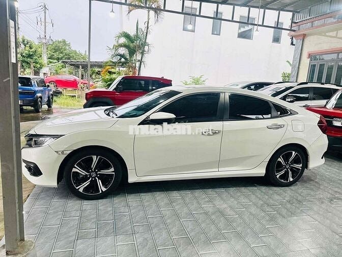 Honda Civic 2017 1.5 Turbo Cửa Sổ Trời