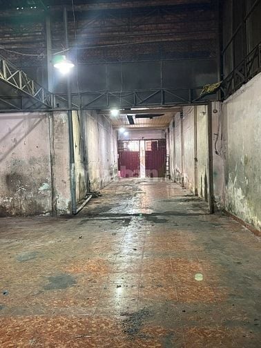Cho thuê mặt bằng 200m2 làm kho bãi, xưởng, văn phòng