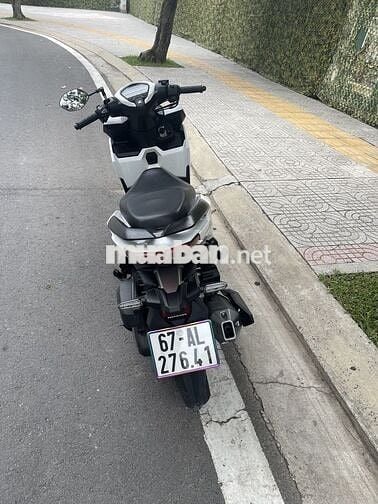 Xe tay ga vario 125 2024 trắng đen nguyên zin