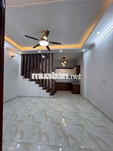 3.2 tỷ 4 tầng Nhà xây mới tại Phụng Châu- gần đh thể thao Phường CM