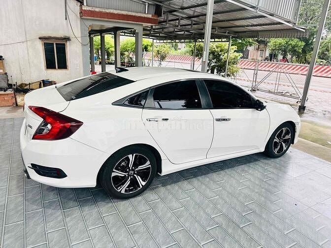 Honda Civic 2017 1.5 Turbo Cửa Sổ Trời