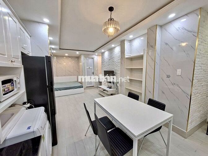PHÒNG CỰC ĐẸP 40m² ĐIỆN BIÊN PHỦ - NGAY HÀNG XANH - HÌNH THẬT 100%