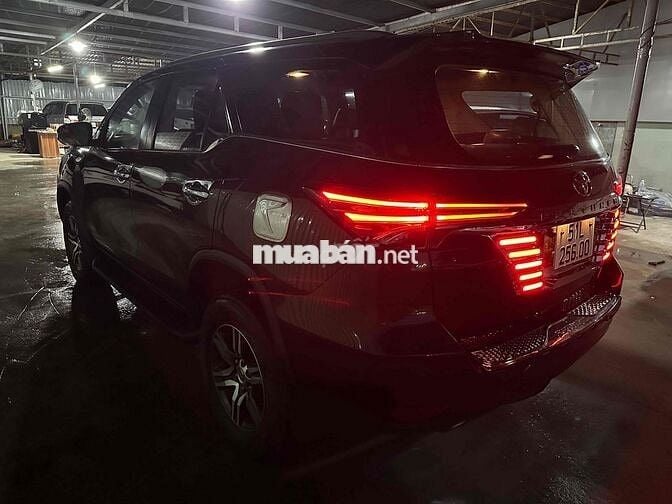 Toyota Fortuner 2017 2.7V 4x2 - 106000 km 599Tr