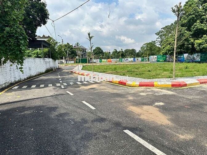 SIÊU PHẨM LÔ GÓC HÒA LẠC - 50M RA QL21A - TIỀM NĂNG PHÁT TRIỂN MẠNH...