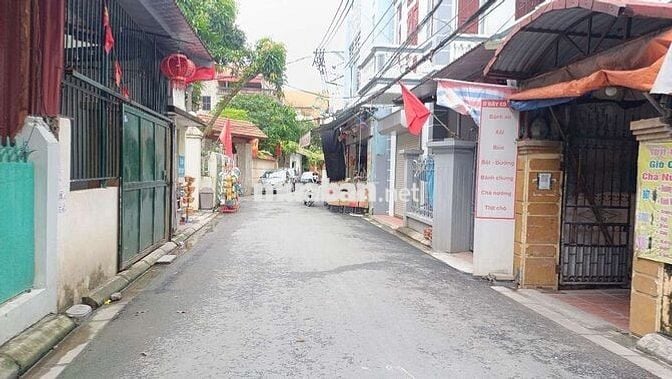 BÁN LÔ ĐẤT VÕNG LA - THIÊN LỘC, GIÁ SIÊU HỜI CHỈ

4,78 tytTRIỆU/M²!