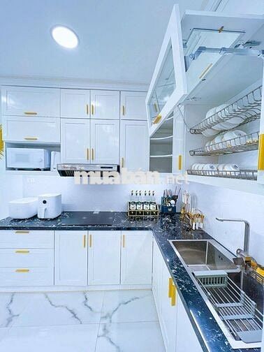 Chung cư Mễ Trì 101m², 3PN, full NT hiện đại, giá cực tốt 8,25 tỷ